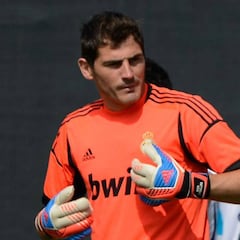 Mourinho: "Casillas se enfrentó a mí y lo hizo escondido"