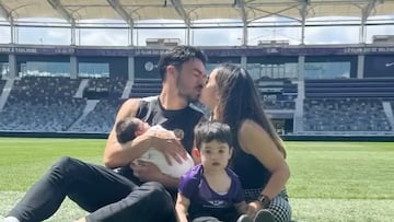 Suazo será dirigido por un eterno candidato a la Roja y firma su mayor contrato en Europa