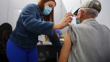 Calendario de Vacunación COVID hoy, 15 de marzo: ¿quién recibe la tercera y cuarta dosis de refuerzo?