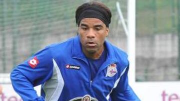 <b>DIFÍCIL SALIDA. </b>El Depor no encuentra equipo para Bodipo, al que le quedan dos años de contrato.