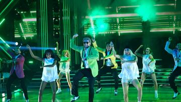 La temporada 32 del famoso concurso de baile ‘Dancing With the Stars’ ha llegado a su fin. Conoce a la celebridad ganadora.