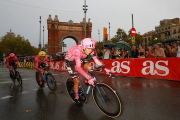 El equipo EF Education-Easypost durante la etapa de hoy.