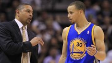 Mark Jackson y Stephen Curry, durante un partido de playoffs con los Warriors.