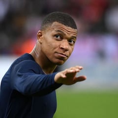In an interview with RMC Sports, PSG player Mbappé cleared the air after some rumors that he waited until the last minute to request a transfer.