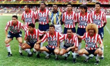 Copa Libertadores 1994: Por el marco de los octavos de final, Colo Colo enfrentó a Junior de Barranquilla. En Colombia, los albos empataron a 1. El tanto lo anotó Eduardo Vilches.