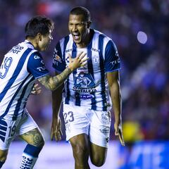 Salomón Rondón es al momento el mejor debutante en la Liga MX