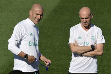 Zidane confirms new contract extension: "I'm very happy here"