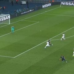 Zidane vio esta jugada de Hazard y lo cambió de inmediato: el belga, muy lejos de su nivel