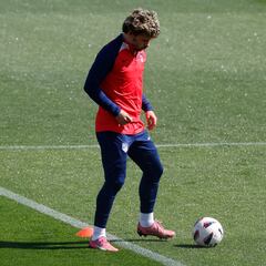 Griezmann, con el grupo antes del regreso de los internacionales