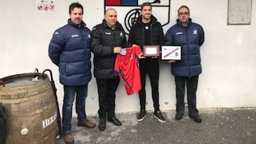 Iñigo Martínez, socio de honor del Aurrera de Ondarroa