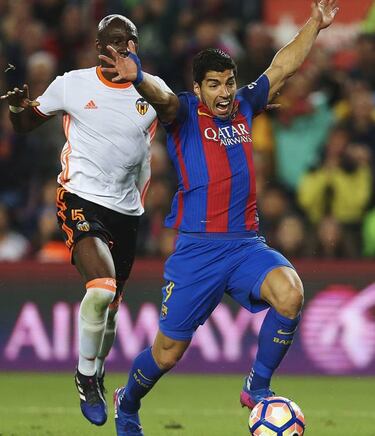 Six Spain players one booking away from suspension