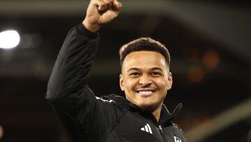 Rodrigo Muniz, jugador del Fulham, celebra la victoria ante el Tottenham.