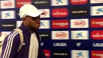 Mbappé's significant gesture when asked about the red card sparks controversy