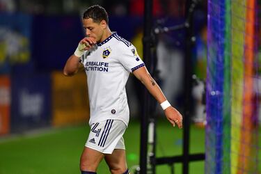Chivas fans euphoric as ‘Chicharito’ returns to the Guadalajara club