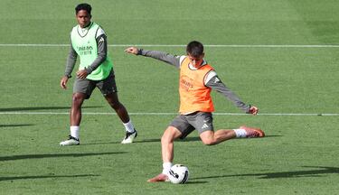 Arda Güler y Endrick.