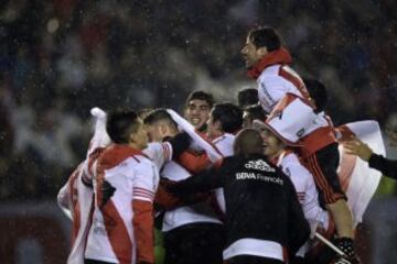 El equipo argentino consigue su tercera Copa Libertadores. Los mexicanos estuvieron cerca de conquistar por primera vez el sur del continente.