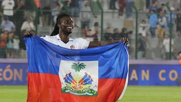 Ricardo Adé, de LDU Quito, celebra el triunfo en la Copa Sudamericana.