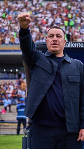 Efrain Juarez head coach of Pumas during the 7th round match between Pumas UNAM and Atlas as part of the Liga BBVA MX, Torneo Apertura 2025 at Olimpico Universitario Stadium, on August 31, 2025 in Mexico City, Mexico.