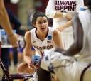 Leticia Romero (17+7+4) brilla en el March Madness