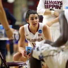 Leticia Romero (17+7+4) brilla en el March Madness