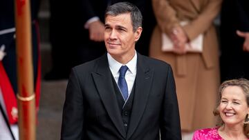 El presidente del Gobierno en funciones, Pedro Sánchez, en la tribuna del acto de jura de la Constitución ante las Cortes Generales, en el Congreso de los Diputados, a 31 de octubre de 2023, en Madrid (España). La Princesa Leonor jura hoy la Constitución ante las Cortes Generales con motivo de su 18 cumpleaños al igual que hizo su padre al cumplir su mayoría de edad. Este acto solemne tiene un marcado carácter simbólico. En él se escenifica la continuidad de la monarquía parlamentaria y después de él, la Princesa Leonor se convertirá ya de pleno derecho en la heredera del trono. Conforme con lo previsto en la Carta Magna en caso de muerte, incapacidad o abdicación de Felipe VI la Princesa Leonor podría sucederle de forma inmediata.
REALEZA;CONGRESO;PRINCESA LEONOR;JURA DE LA CONSTITUCIÓN;LLEGADAS;
A. Pérez Meca / Europa Press
31/10/2023