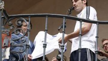 Baño de cariño y gratitud del Real Madrid en Lorca