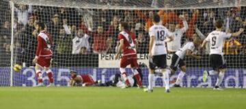 Feghouli marca el 2-0.