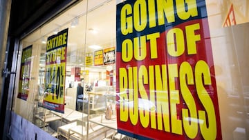 New York (United States), 29/09/2020.- A sign on local department store Century 21, which has declared bankruptcy and is closing, in New York, New York, USA, on 11 May 2020. As a result of the coronavirus pandemic, New York City has seen a massive drop in