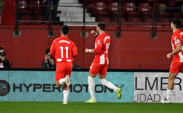 Arribas y el consejo de Raúl: “Te puede caer uno de cada diez, pero si no estás ahí siempre…”