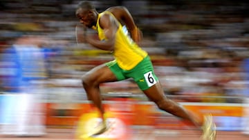 Usain Bolt medita entre el fútbol y la Fórmula 1.
