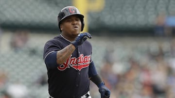 A pesar de que se especuló que los Guardians podrían traspasar a Ramírez, Cleveland logró un contrato multianual con el tercera base dominicano.