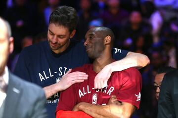 TORONTO, ON - FEBRUARY 14: Pau Gasol #16 of the Chicago Bulls and the Eastern Conference and Kobe Bryant #24 of the Los Angeles Lakers and the Western Conference look on late in the game during the NBA All-Star Game 2016 at the Air Canada Centre on Februa