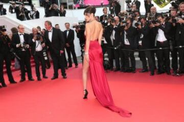 Bella Hadid durante el estreno de 'The Unknown Girl' en el Festival de Cannes