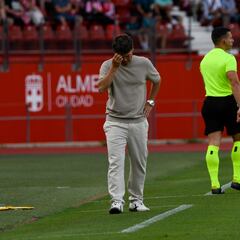 Rubi, obligado a reinventar su once sin Suárez ni Pubill