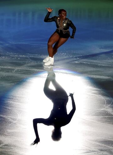 El Campeonato de Europa de Patinaje Artístico, que finalizó en Graz (Austria), ofreció estampas de una gran belleza y plasticidad como la que consiguió la francesa Mae Berenice Meite en la gala de exhibición que cerró el evento.