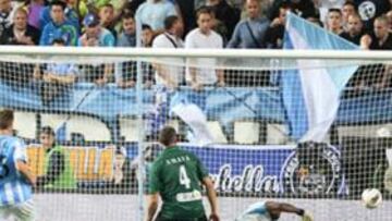 <b>GOL DE RUBÉN CASTRO. </b>Este es el momento en que el delantero canario consiguió el 0-1 tras cabecear una falta sacada por Beñat.