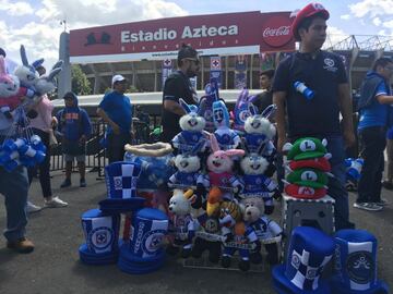 El Estadio Azteca se pintó de celeste en el regreso de Cruz Azul