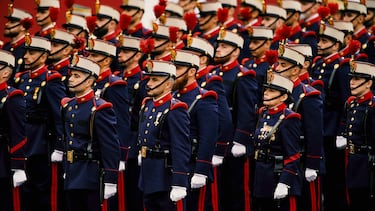 Miembros del ejército durante el desfile del 12 de octubre en el día de la Hispanidad 2025.