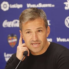 Tito: "Tenemos la necesidad de firmar un delantero"