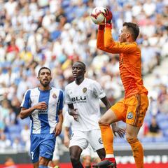 1x1 del Valencia: Neto no dio abasto ante el vendaval perico