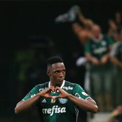 Mina goleador: gol al último minuto en Libertadores