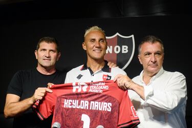 Presidente de Newell’s rompe el silencio sobre Keylor Navas y le quita la sonrisa a Pumas 