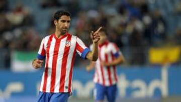 Raúl García pide un sitio para el derbi ante el Real Madrid