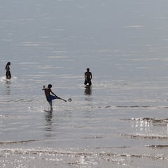 Un experto revela la realidad de los cortes de digestión en la playa: “Ahí es donde viene el problema”