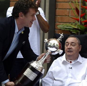 El técnico colombiano la pidió a la Conmebol hace unas semanas y el presidente Domínguez la llevó hasta su casa cerca de Medellín.