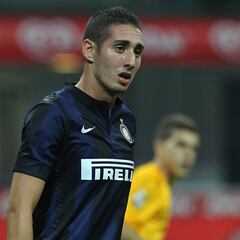 Arrestan a Belfodil, exfutbolista del Inter, por estrangular a su hermana de 15 años