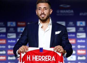 El centrocampista mexicano procedente del Porto ha sido presentado en el Wanda Metropolitano como nuevo jugador del Atl¨¦tico de Madrid.