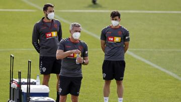 03/05/21 
 
 ELCHE 
 ENTRENAMIENTO 
 FRAN ESCRIBA