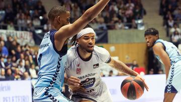 Devon Dotson jugando contra el Morabanc Andorra.