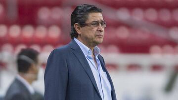 Técnico de Chivas no promete minutos a “Gallito” y Gudiño